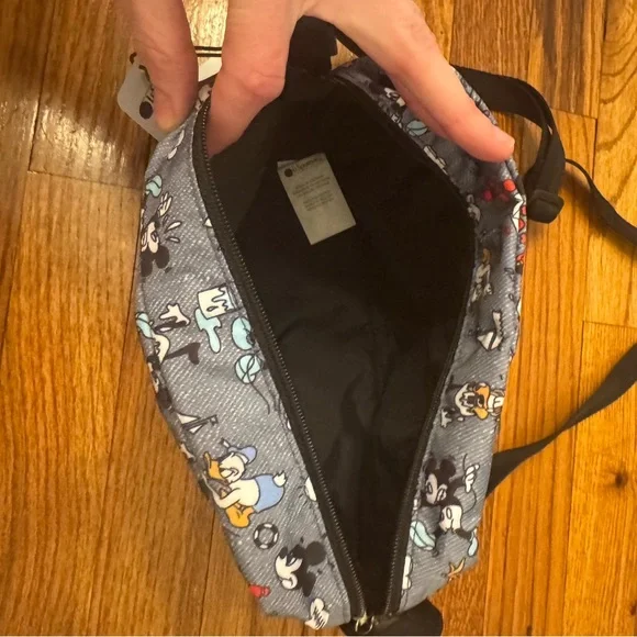 NWT Disney x LeSportsac Gray Crossbody Bag - Picture 4 of 6